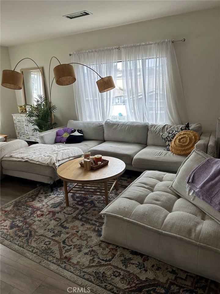 608 Olive Ave #608 - Photo 4 of 6