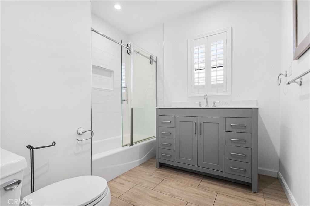 5227 Bellaire Ave #5227 - Photo 3 of 25