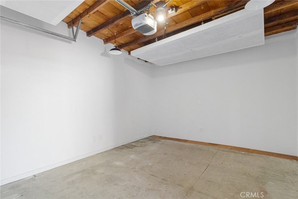 5227 Bellaire Ave #5227 - Photo 4 of 25