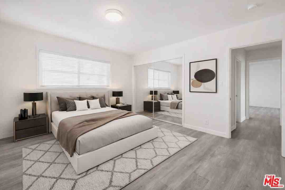 1446 S Cochran Ave #1446-1 - Photo 3 of 9