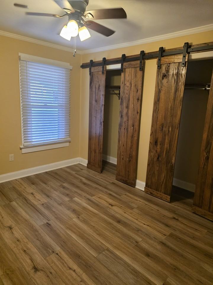 420 Peach St #1 - Photo 6 of 8