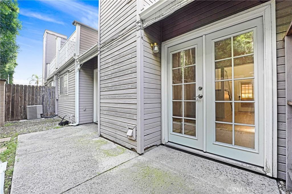 1835 S Alta Vista Ave #1835B - Photo 5 of 10