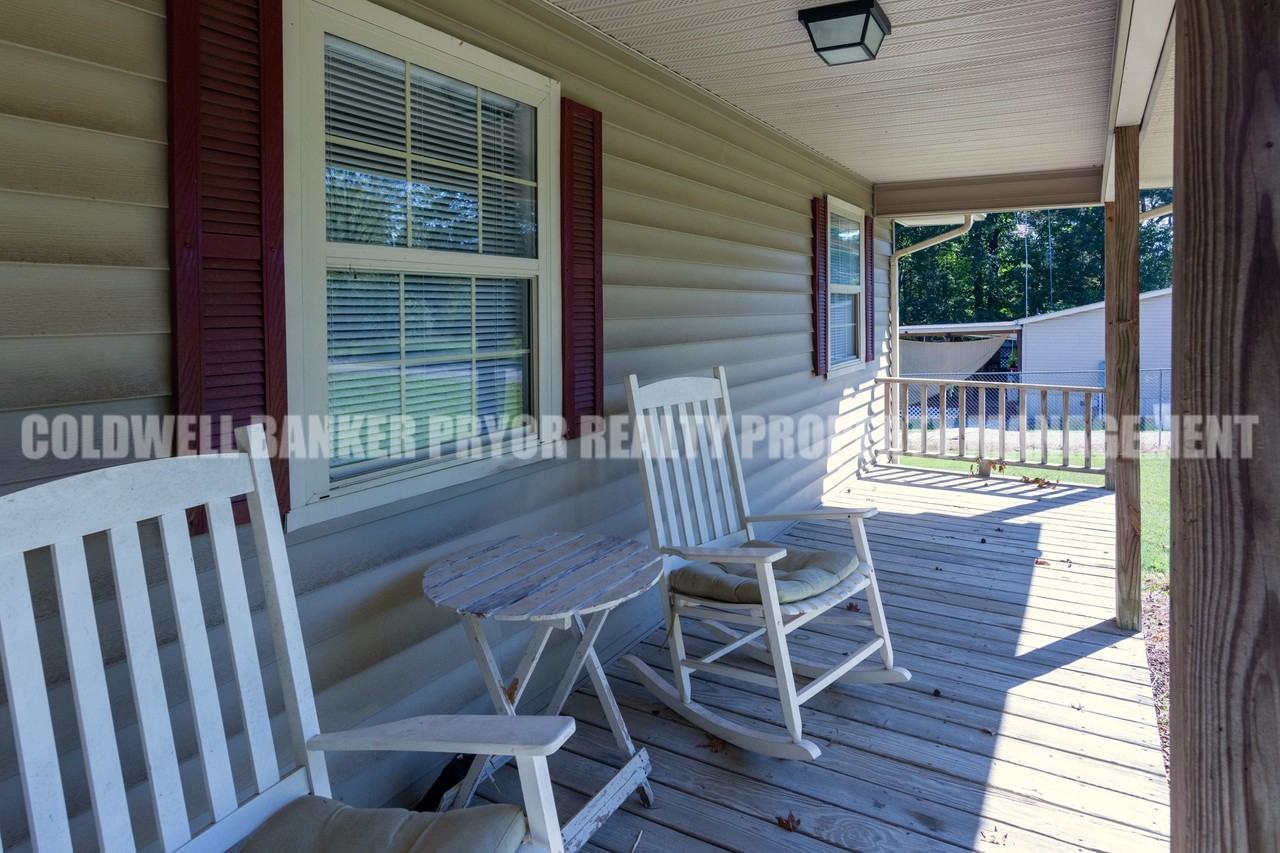 150 Scenic Dr #1 - Photo 3 of 27