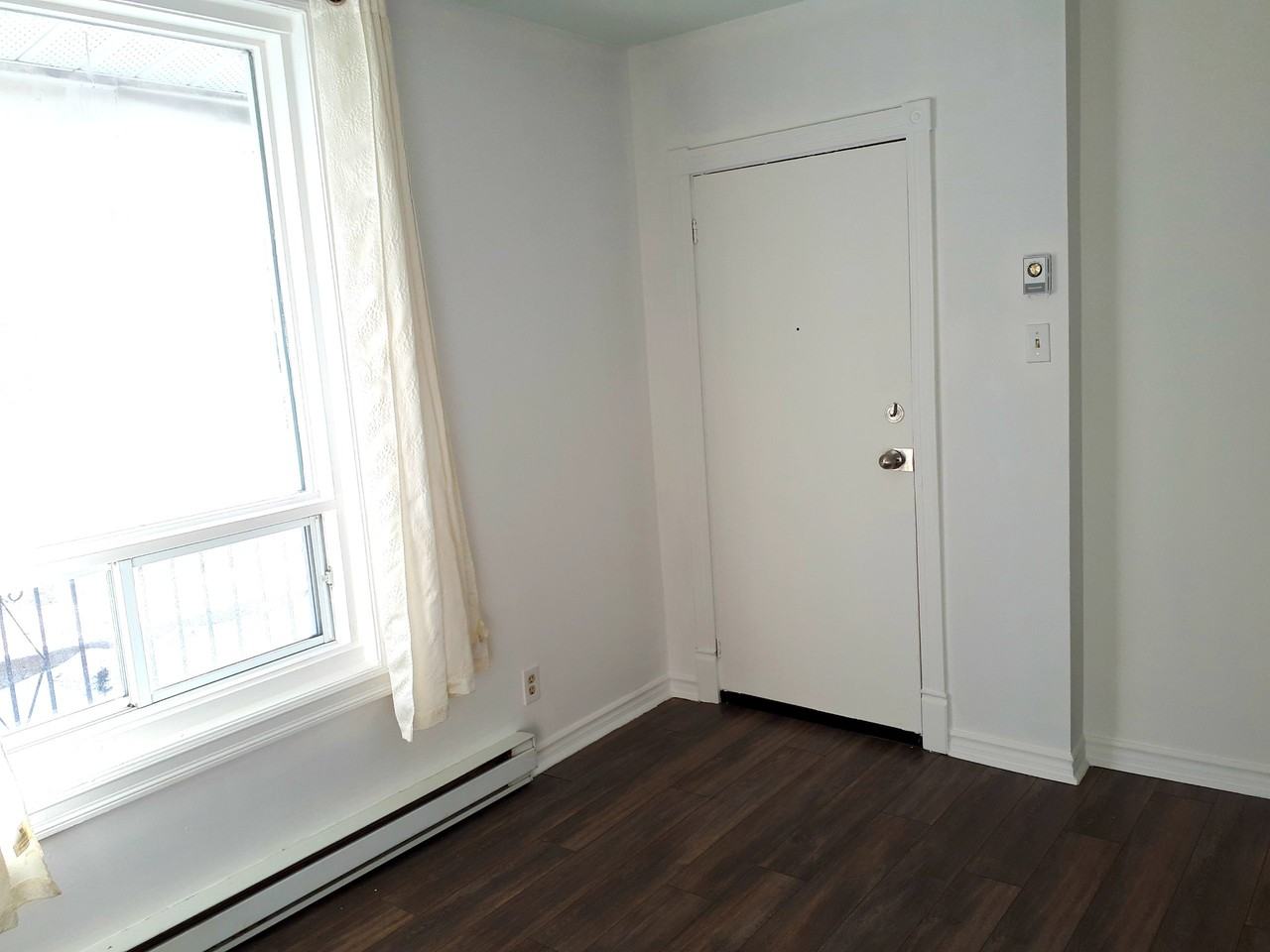 55 Rue Papineau, J8X 1T9 Gatineau, Canada Quebec - Photo 7 of 12