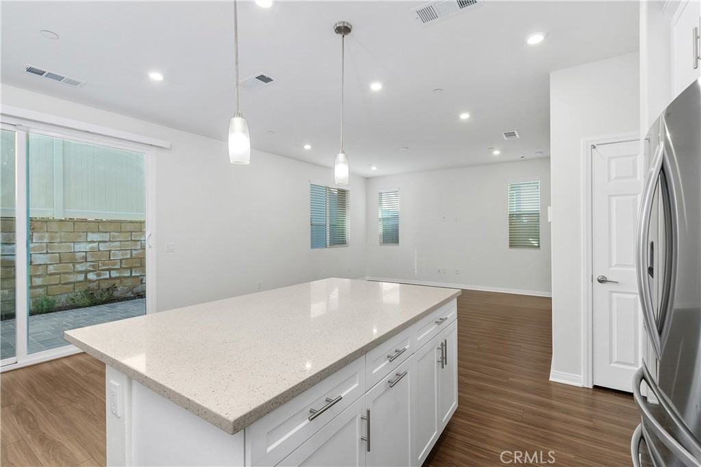 913 Helena Rdg #913 - Photo 3 of 38