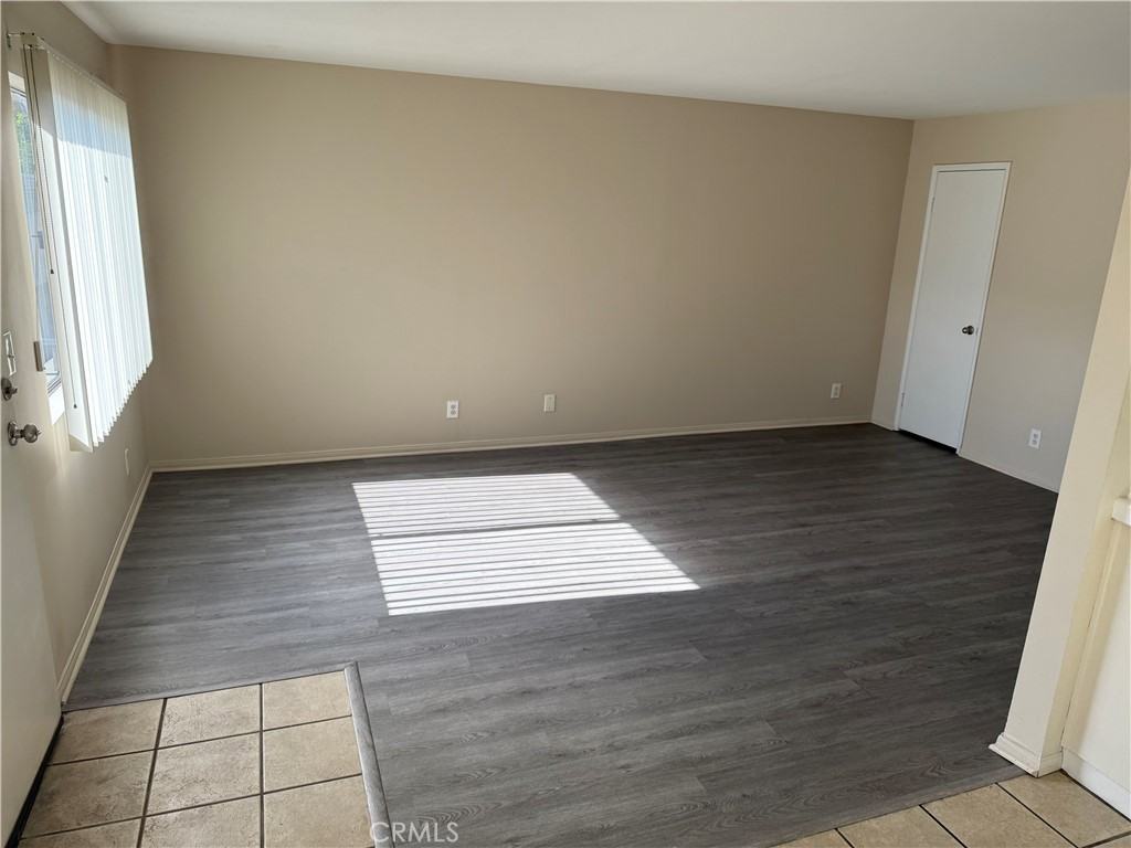 5855 Tujunga Ave #5855-2 - Photo 7 of 13