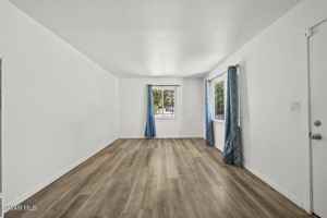 featured image of 1135 W Pillsbury St #1135