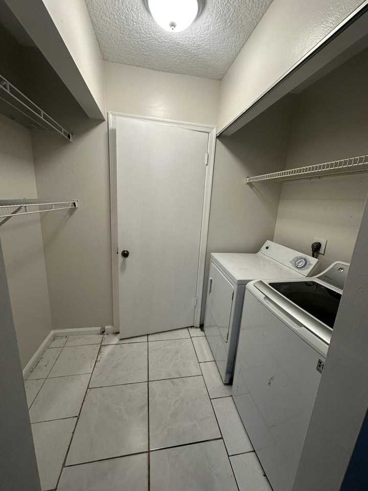 1795 N Congress Ave #1795 - Photo 4 of 15