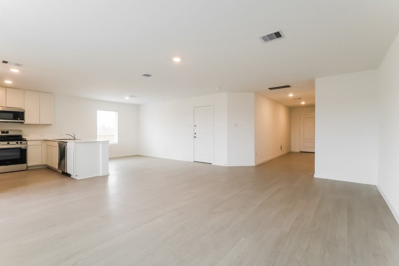 303 Bush Meadow Ln #303 - Photo 4 of 15