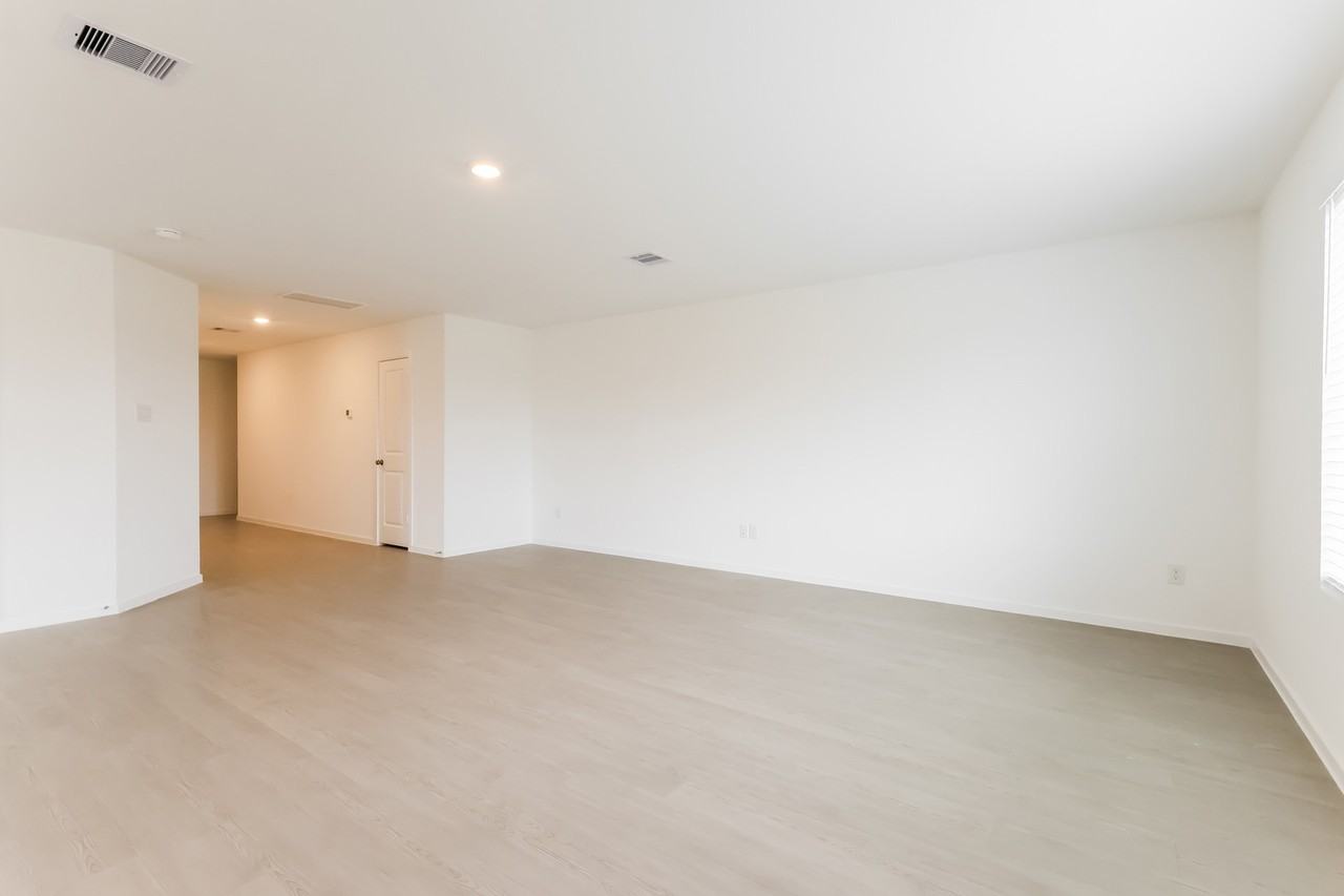 303 Bush Meadow Ln #303 - Photo 5 of 15