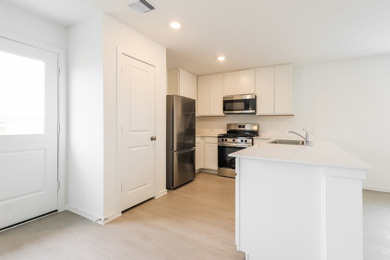 303 Bush Meadow Ln #303 - Photo 7 of 15