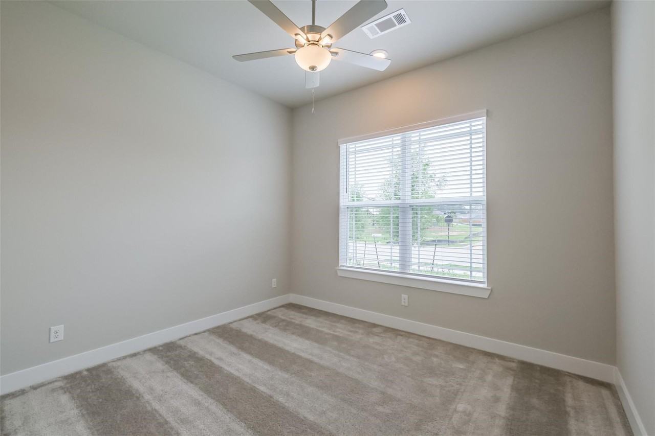 27208 Silent Rain Dr #27208 - Photo 3 of 46