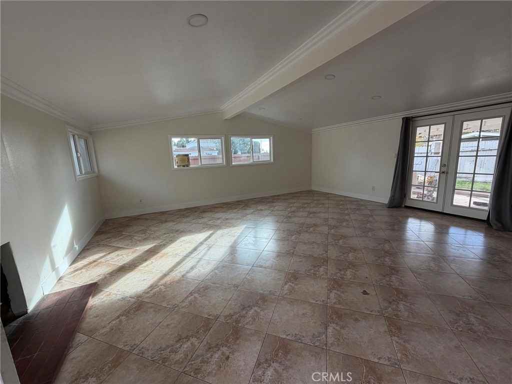 957 S Salem St #957 - Photo 3 of 9