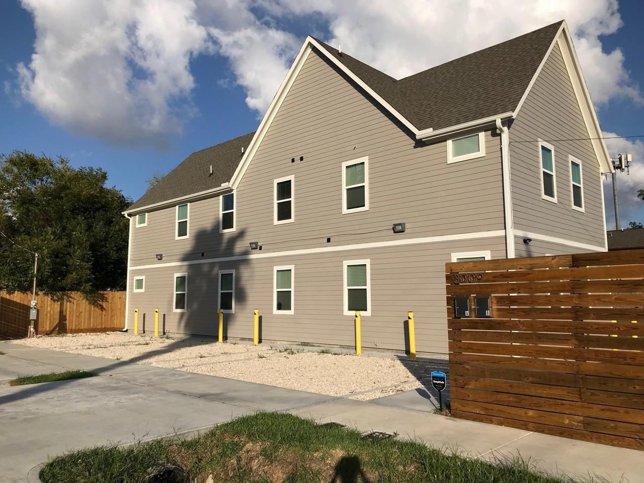 3009 Callie St #3009A - Photo 6 of 22