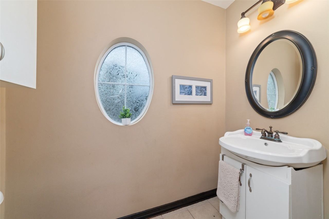 3004 Falls At Fairdale #3004 - Photo 4 of 30