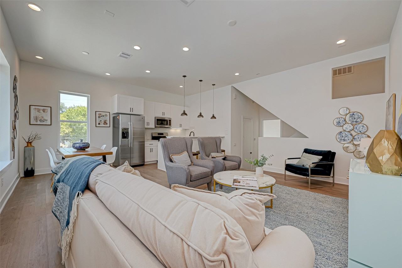 6030 Beall St #6030 - Photo 7 of 19