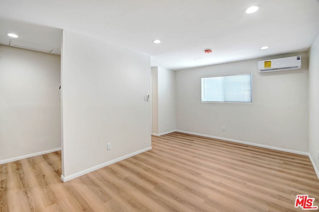 613 Pico St #613 - Photo 6 of 10