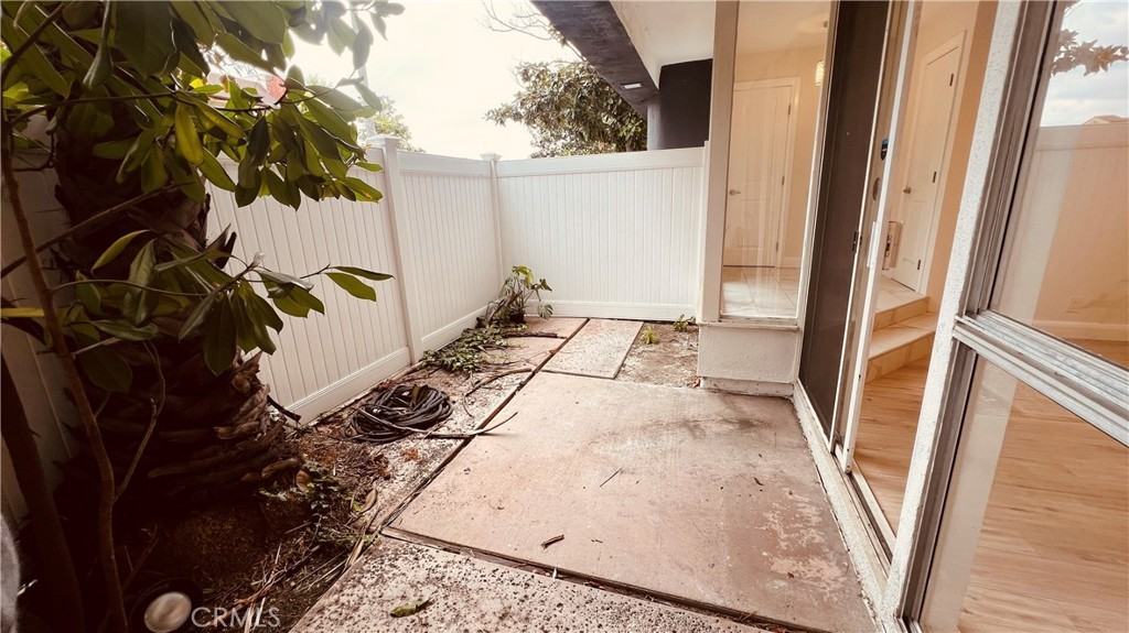 17836 Magnolia Blvd #17836 - Photo 6 of 18