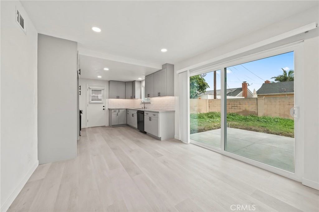 17422 Meer Cir #17422 - Photo 6 of 17