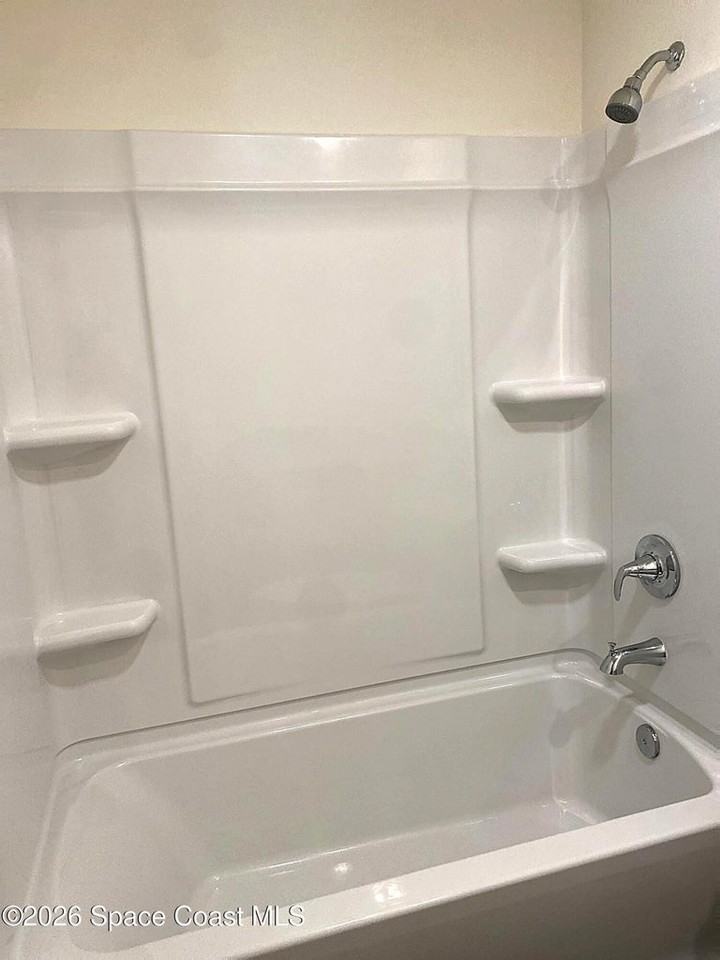 812 Brookfield St Se #1 - Photo 6 of 8