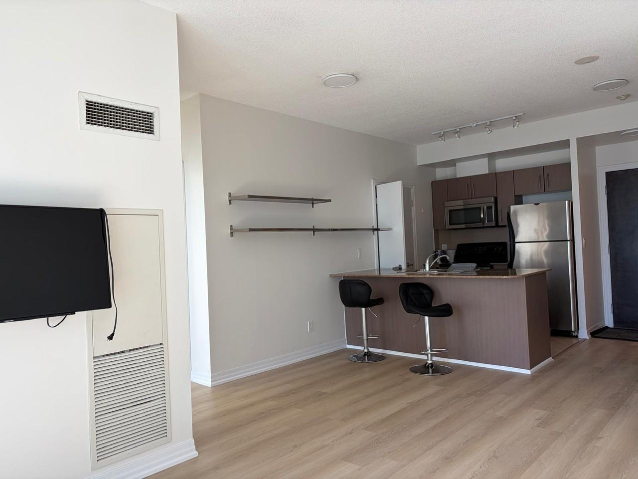 Yonge St & Lake Shore Blvd E - Photo 5 of 19