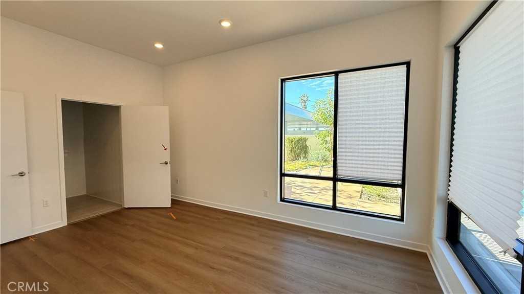 1090 W Foothill Blvd #1090 - Photo 3 of 10