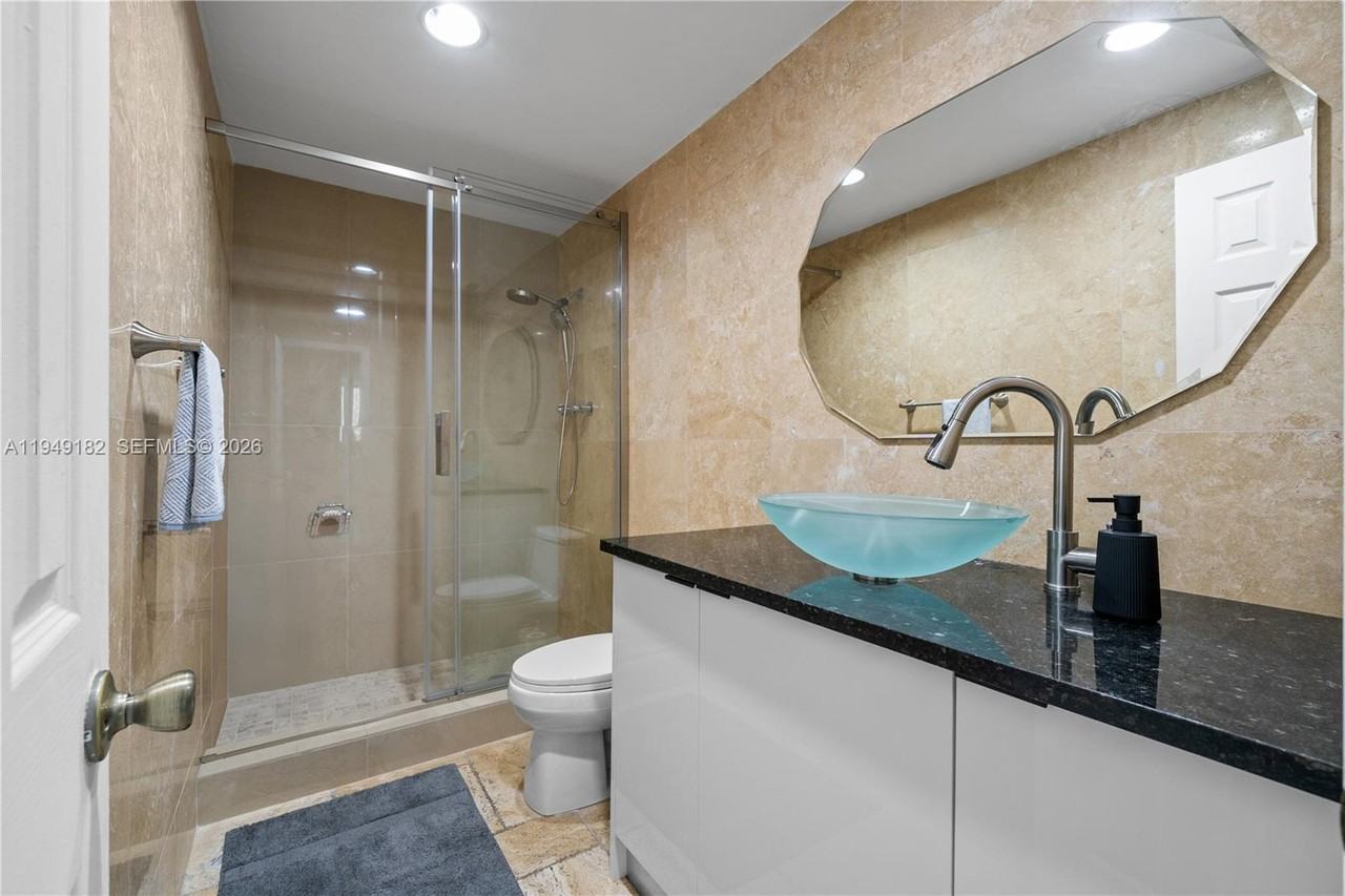 19380 Collins Ave #19380-901 - Photo 2 of 30