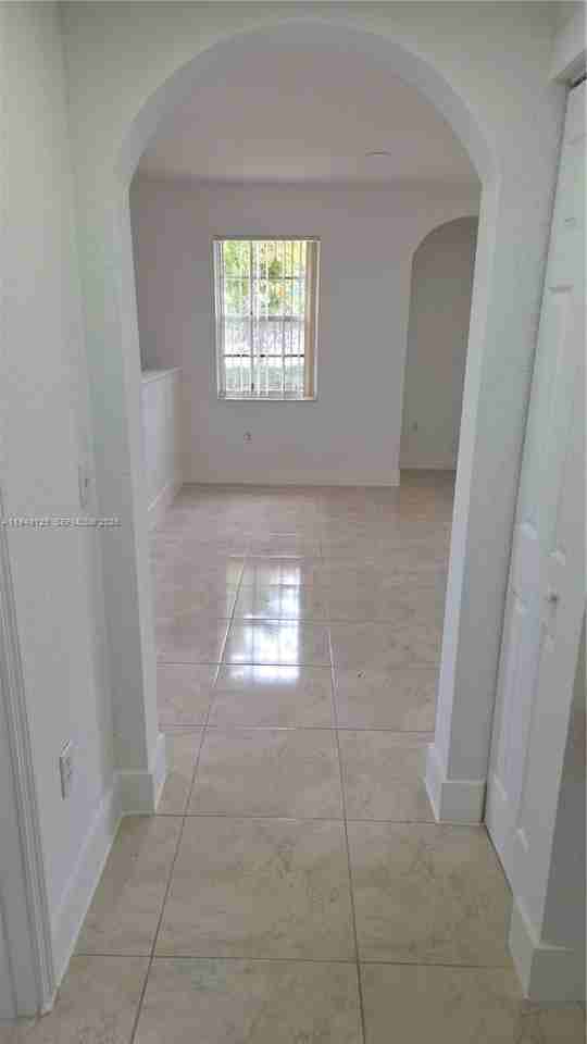 2101 Belmont Ln #2101-2101 - Photo 7 of 38