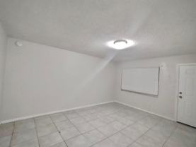 1704 Birchwood Cir - Photo 1 of 1