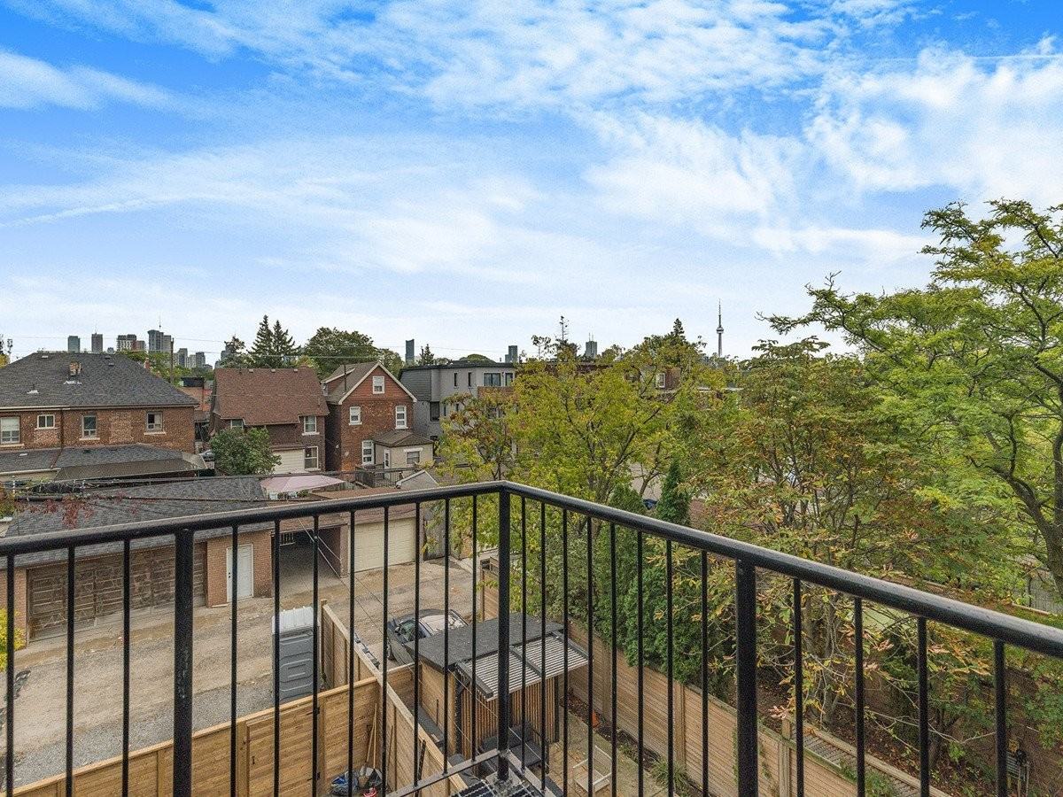 543 Roxton Rd - Photo 7 of 11