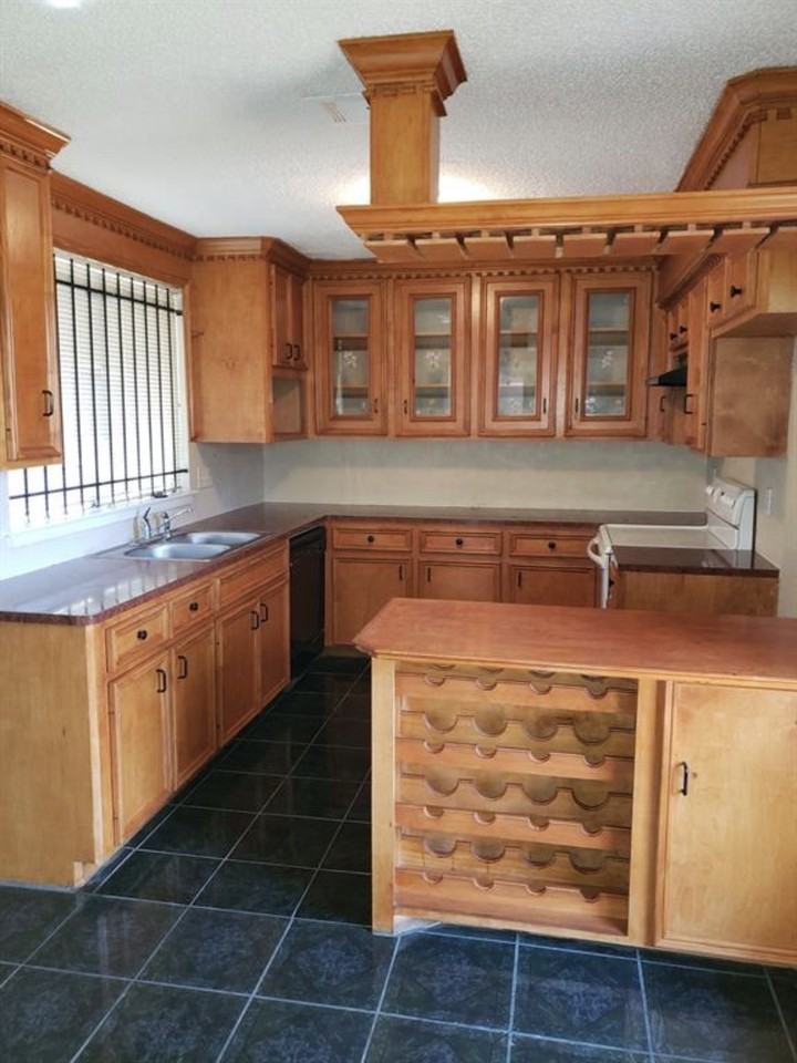 2426 Spring Dusk Ln #2426 - Photo 7 of 15