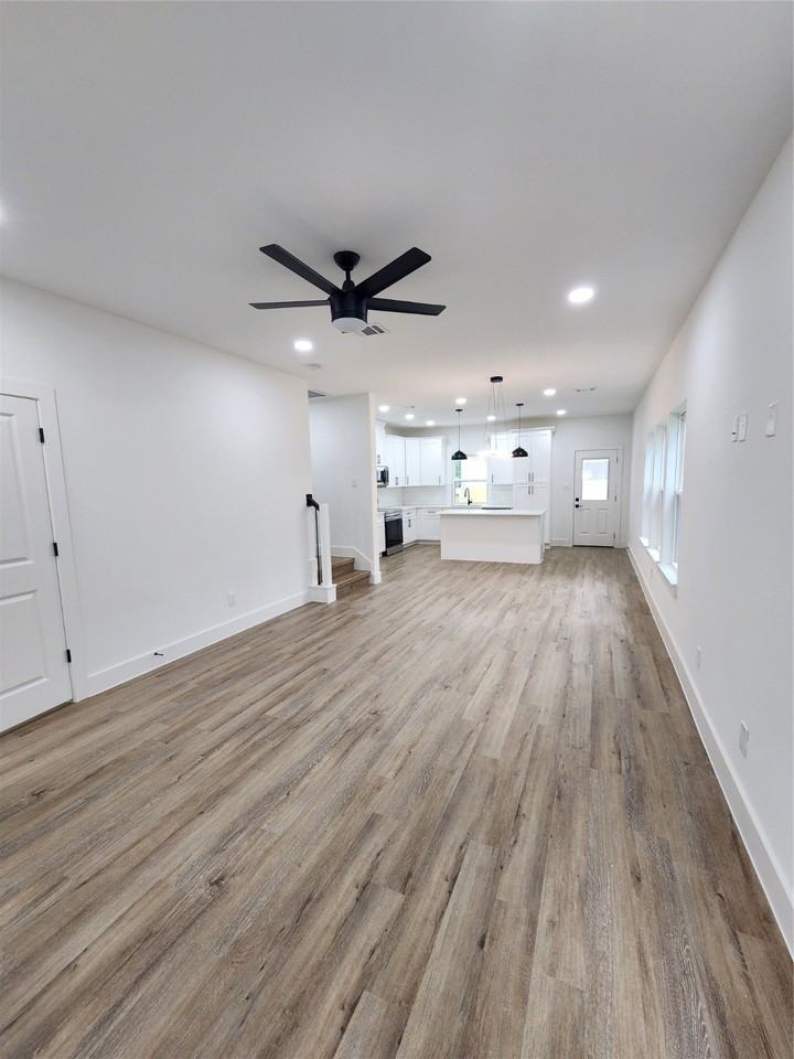 650 Everett St #650B - Photo 6 of 20