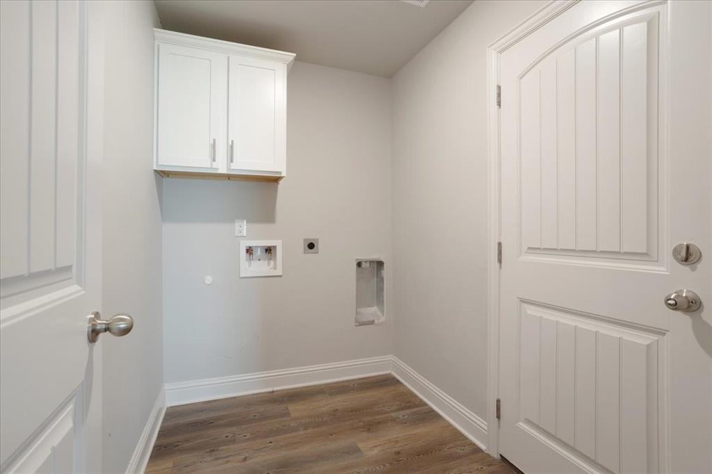 2111 Wyldewood Way #2111