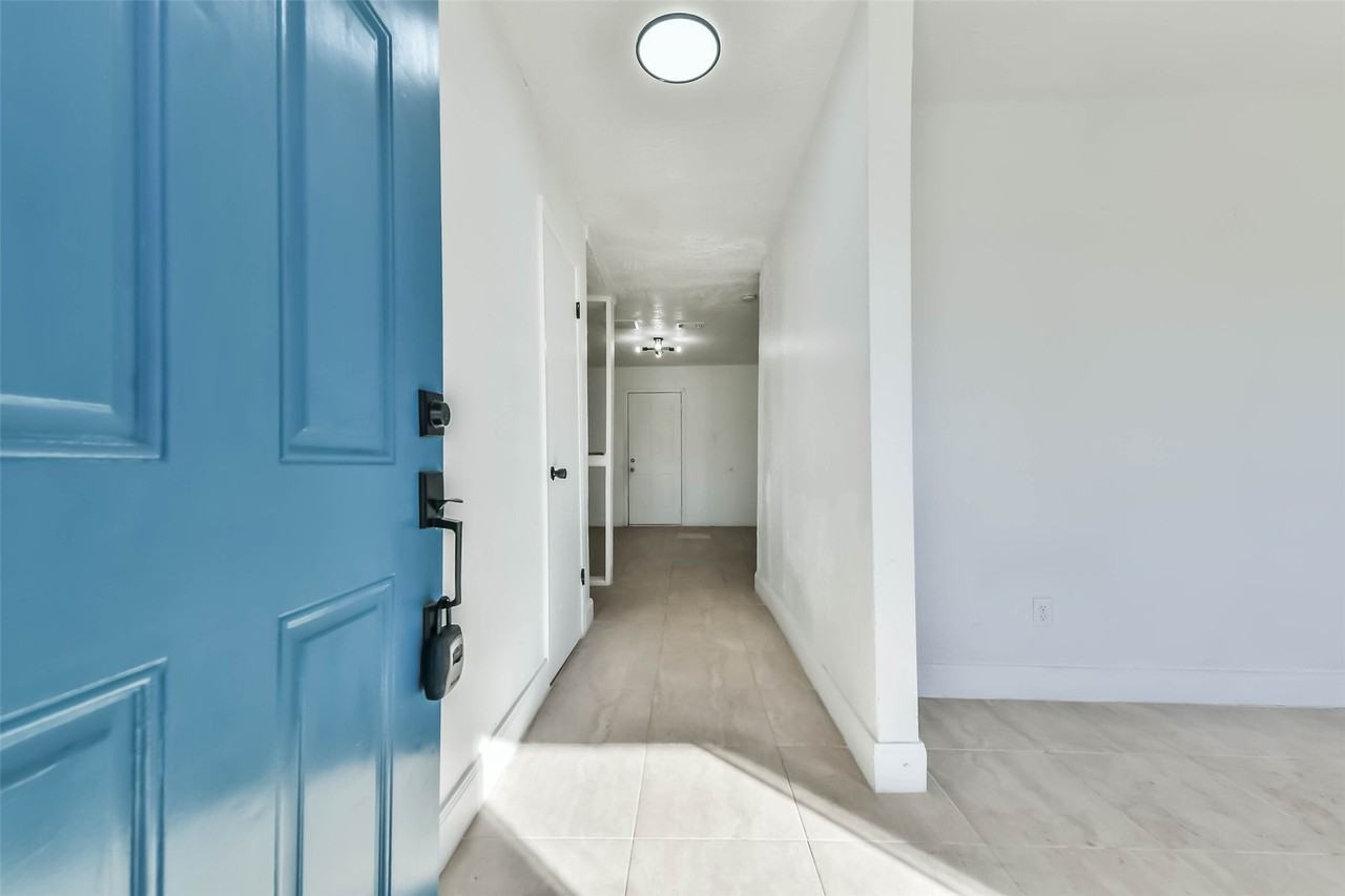 11411 Murr Way #11411 - Photo 6 of 22