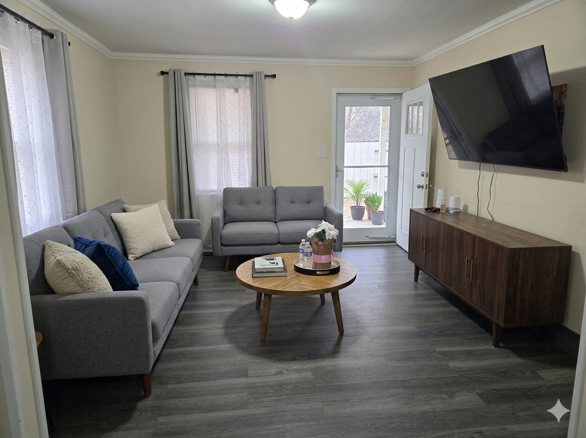 1711 Younger Ave #1 - Photo 3 of 3