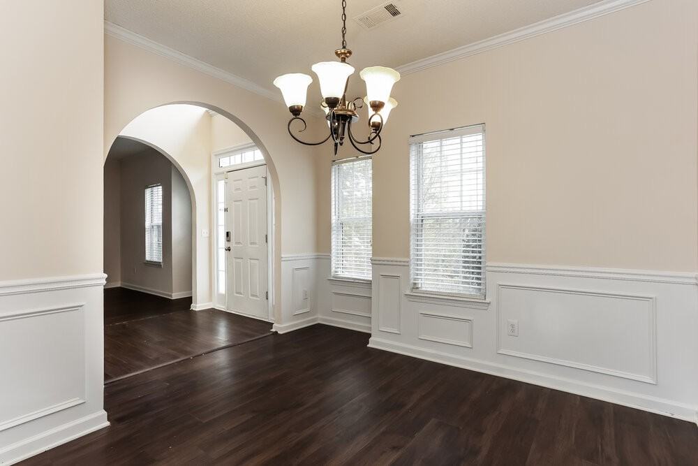 5929 Rosie Ln Se - Photo 7 of 17