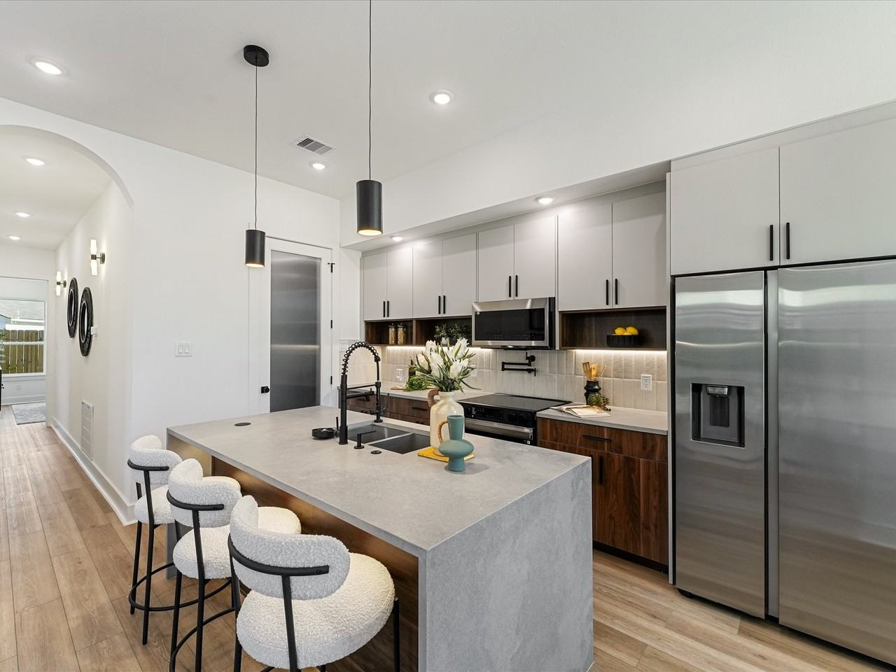 8318 Williamsdell St #8318A - Photo 6 of 23