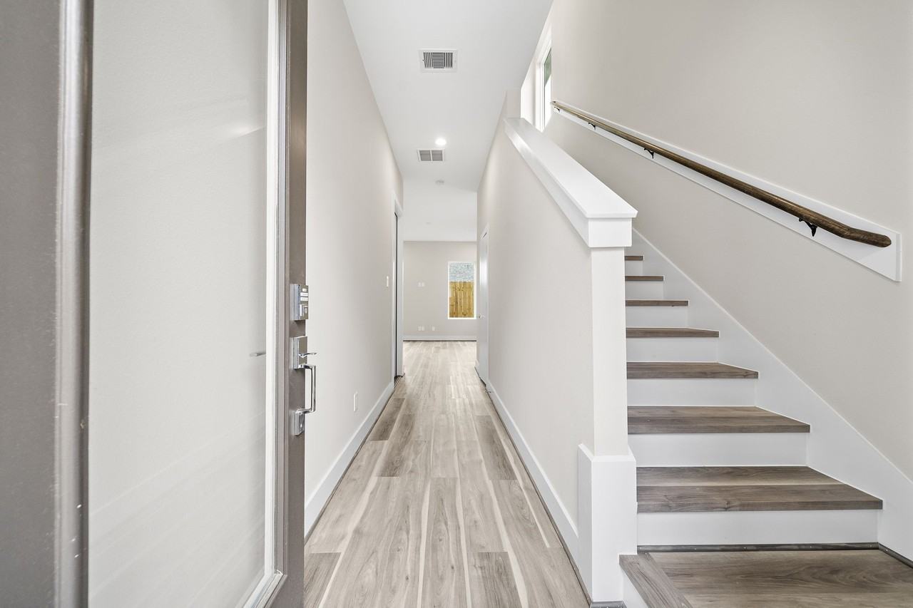 7520 Sandle St #7520 - Photo 5 of 26