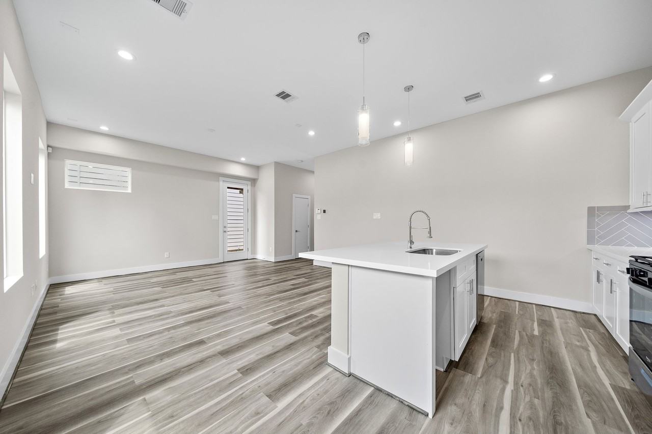 7520 Sandle St #7520 - Photo 7 of 26