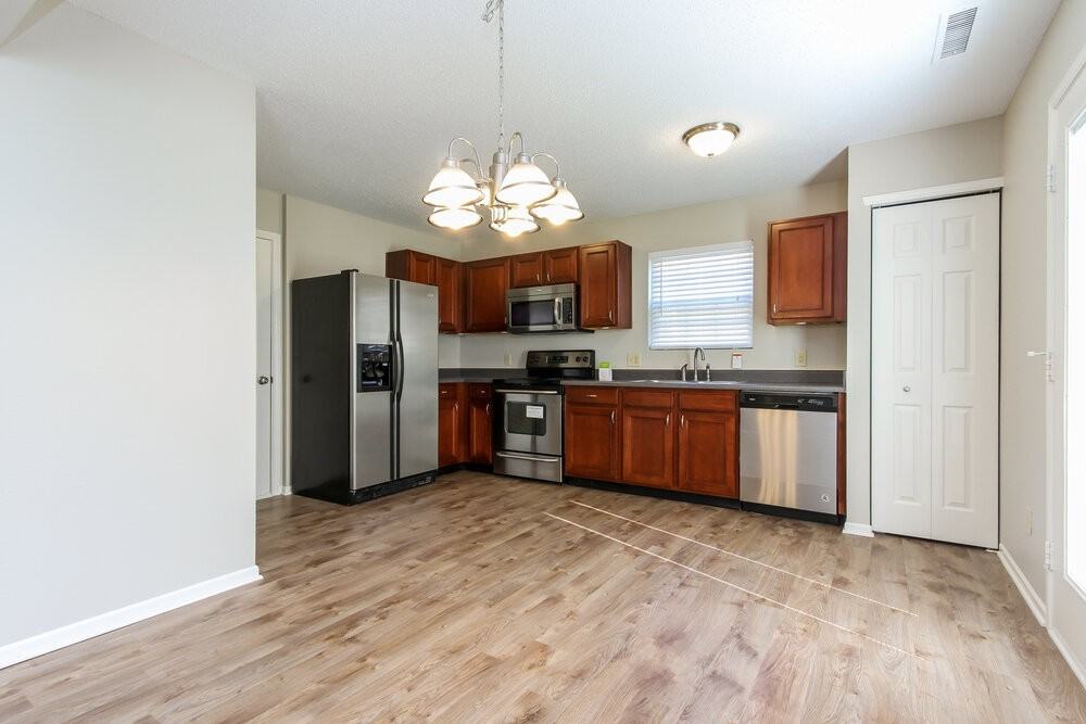 1796 Feather Reed Ln - Photo 3 of 15