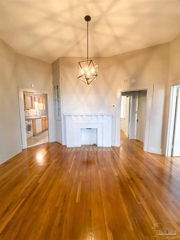 1724 N E St #1724A - Photo 2 of 14