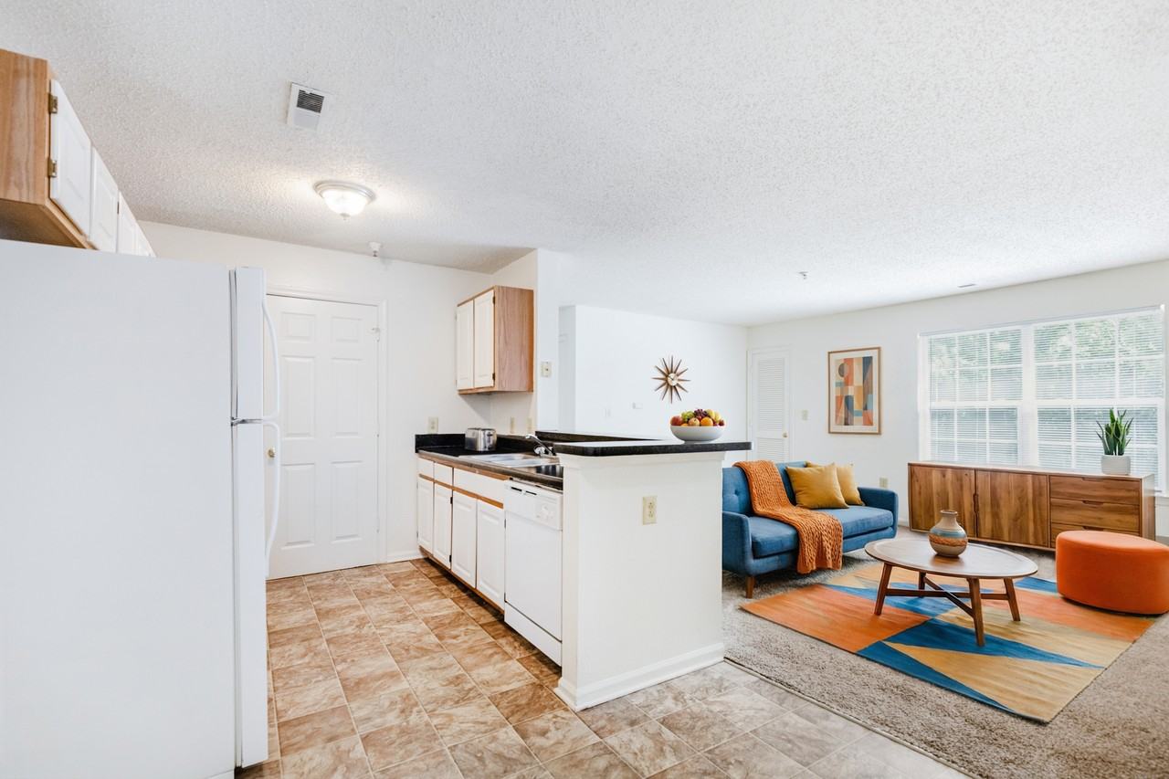 Mallard Cove Apartments - Photo 5 of 48