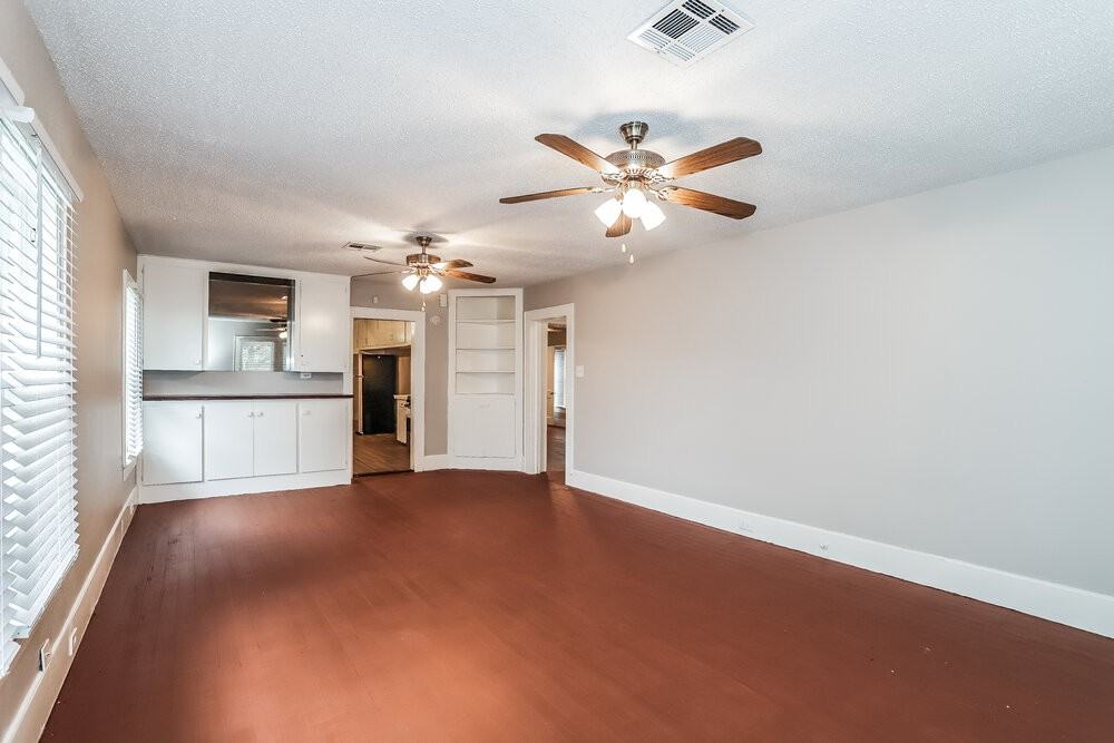 522 12th Ave N - Photo 6 of 25