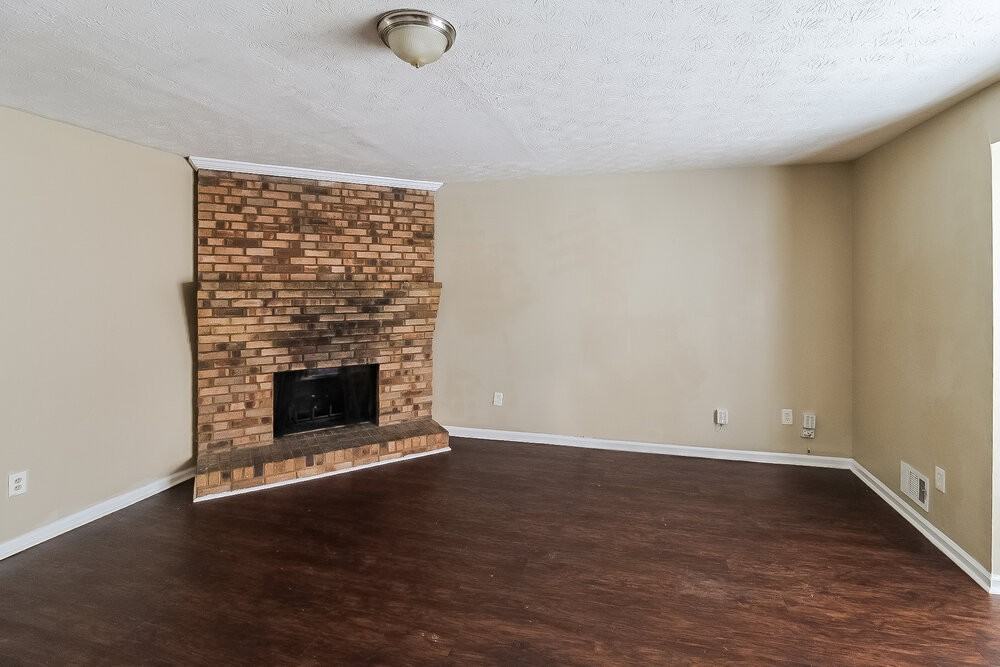 5351 Ridgemere Ct - Photo 6 of 17