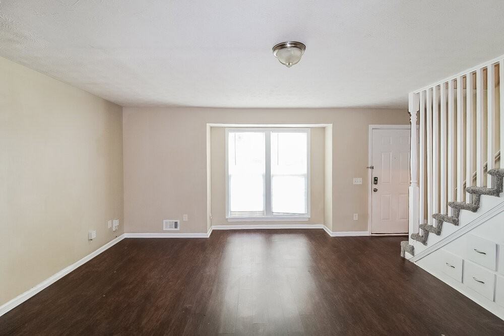 5351 Ridgemere Ct - Photo 7 of 17