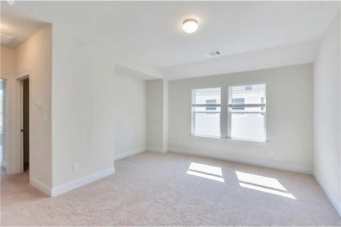 805 Vaughn St #805 - Photo 7 of 23