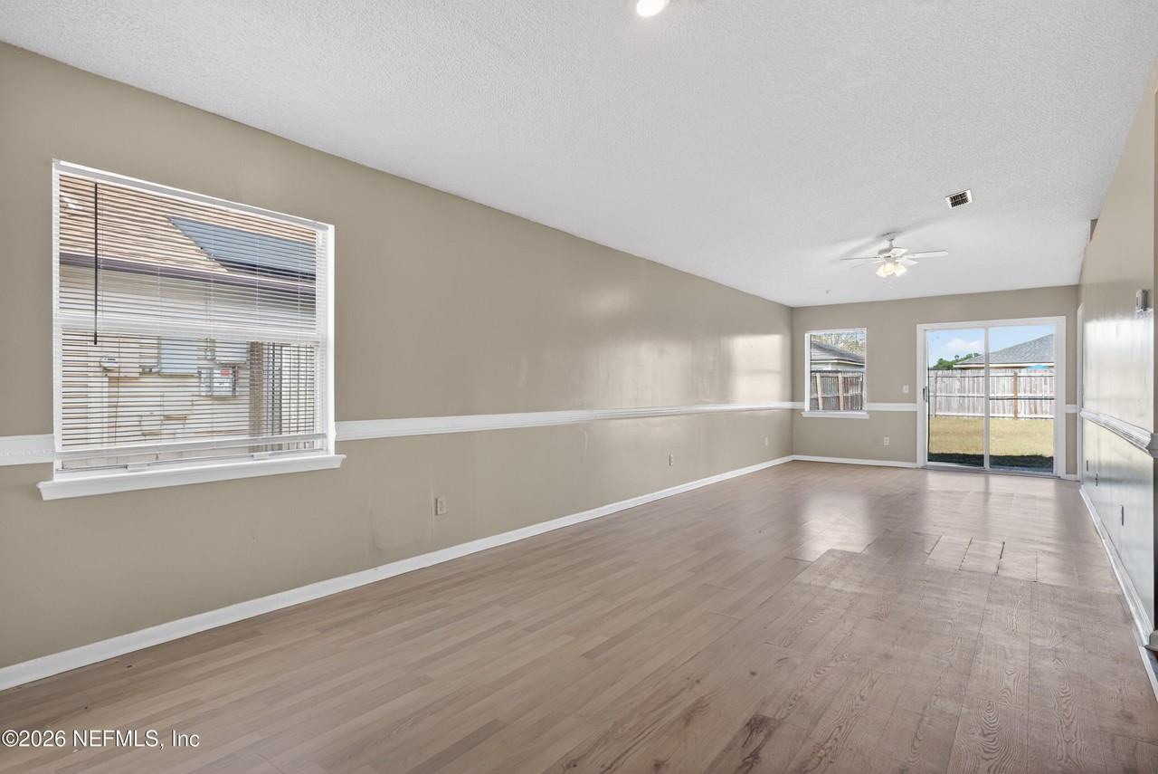 8745 Buzz Ct #8745 - Photo 4 of 23