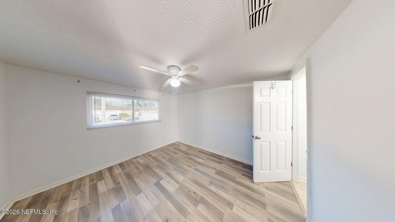 5246 Devron Dr #5246 - Photo 2 of 18