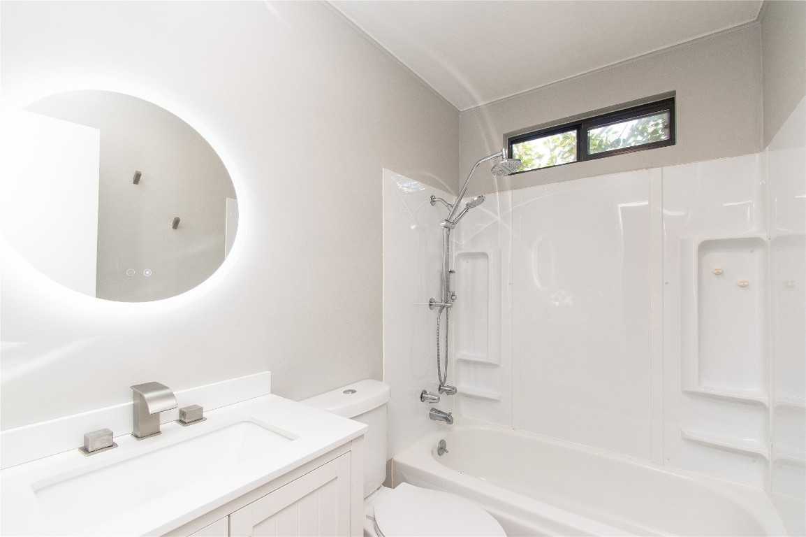 501 Greenway Dr #501 - Photo 2 of 20