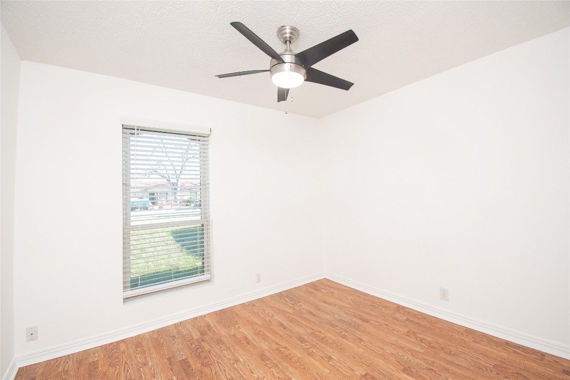 501 Greenway Dr #501 - Photo 3 of 20